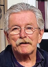 Gordon Bruce MacLEOD — Kingston